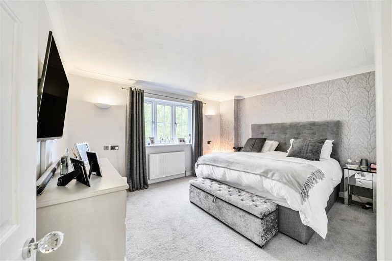 Images for 12 West End Lane, Bishopstone, Swindon