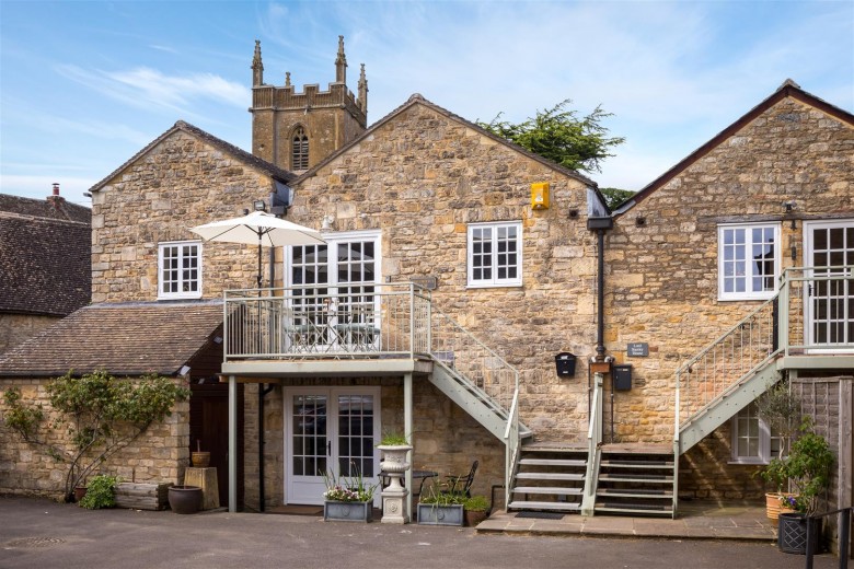 Click the photo for more details of Sheep Street, Stow on the Wold, Gloucestershire