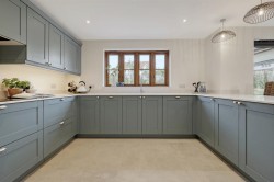 Images for Manuden
