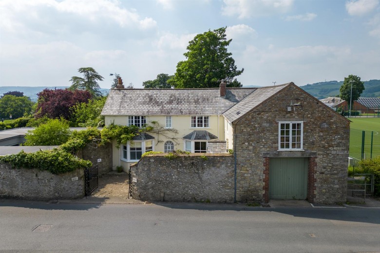 Click the photo for more details of Stoney Lane, Axminster
