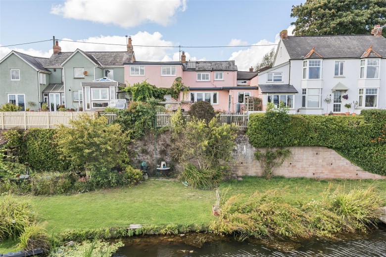 Click the photo for more details of Turnpike, Sampford Peverell, Tiverton