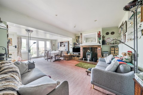 Click the photo for more details of Turnpike, Sampford Peverell, Tiverton