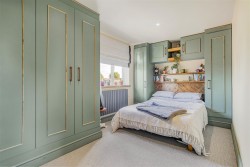 Images for Pinza Close, Newmarket