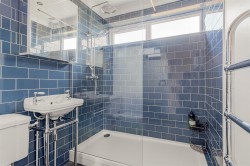 Images for Pinza Close, Newmarket