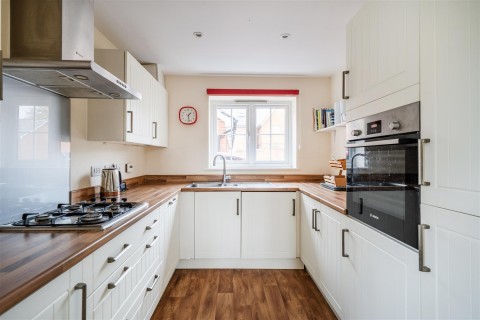 Click the photo for more details of Brewer Avenue, Axminster