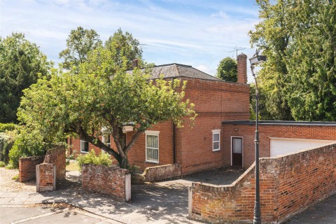 Click the photo for more details of Maberly Court, Saffron Walden