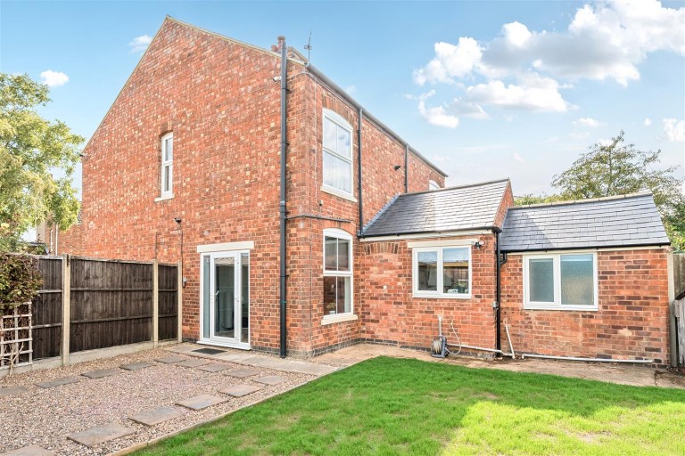 Images for Lawford Lane, Rugby, CV22