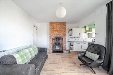 Click the photo for more details of Lawford Lane, Rugby, CV22