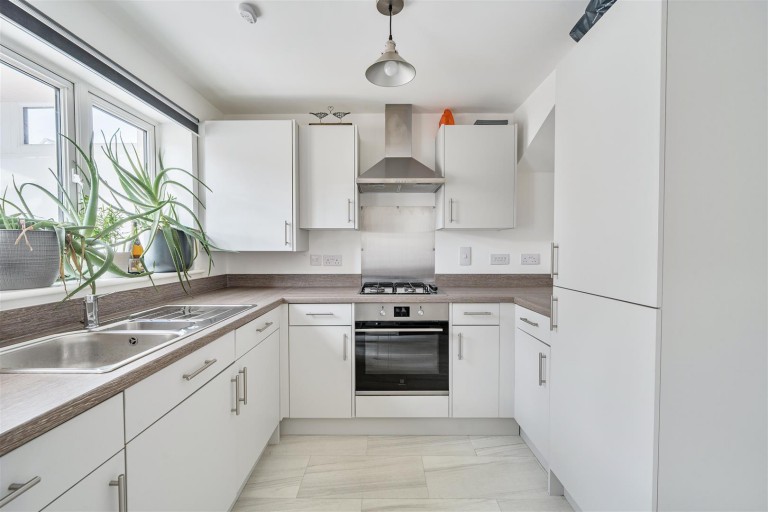 Images for Sentinel Street, Grove, Wantage