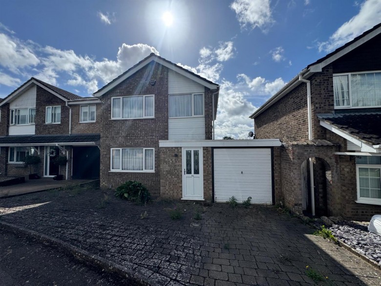 Click the photo for more details of Ash Rise, Kingsthorpe, Northampton, NN2