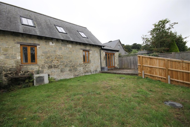 Images for 6 Puckwell Farm, High Street, Niton