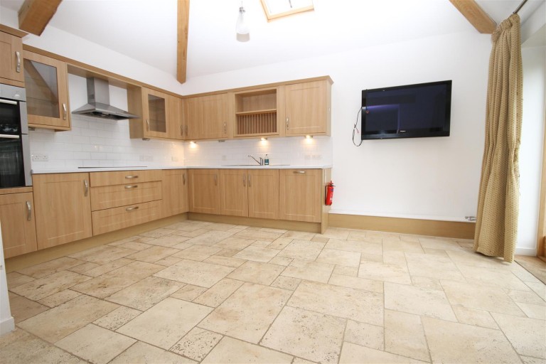 Images for 6 Puckwell Farm, High Street, Niton
