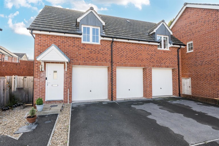 Images for Cloakham Drive, Axminster