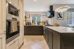 Images for Hallwyck Gardens, Newmarket