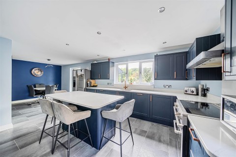 Click the photo for more details of Cove, Tiverton