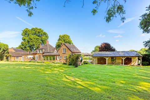 Click the photo for more details of Over Worton, Oxfordshire