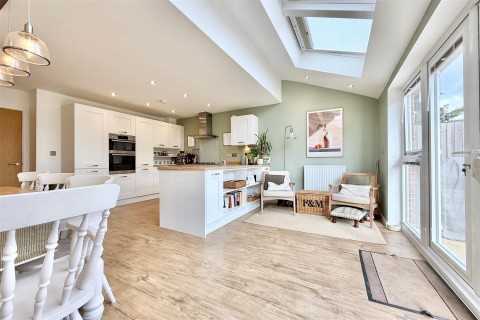 Click the photo for more details of Crocus Close, Newark