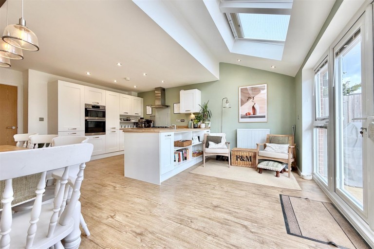 Images for Crocus Close, Newark