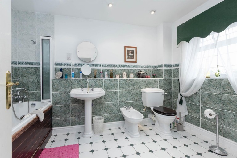 Images for Valley Lane, Bitteswell, Lutterworth, LE17