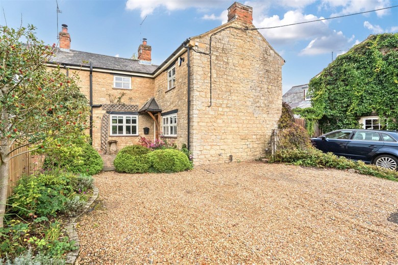 Click the photo for more details of Cattle End, Silverstone, NN12