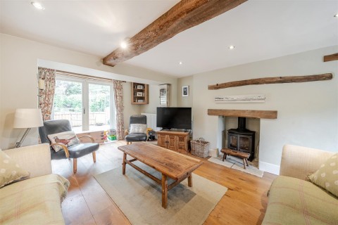 Click the photo for more details of Cattle End, Silverstone, NN12