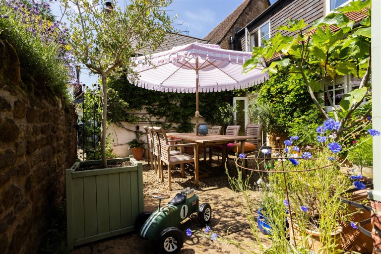 Images for Hill Road, Lower Boddington, NN11