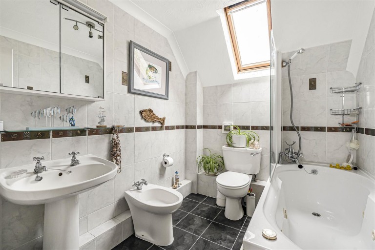 Images for Woodhall Lane, Balsham, Cambridge