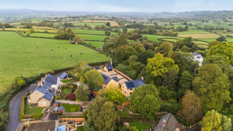 Images for Broadstone Lane, Hardington Mandeville, Yeovil