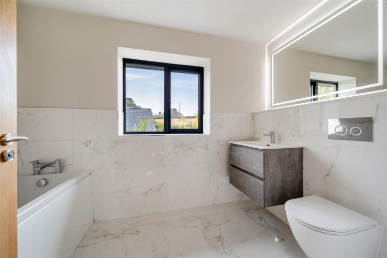 Images for Broadstone Lane, Hardington Mandeville, Yeovil