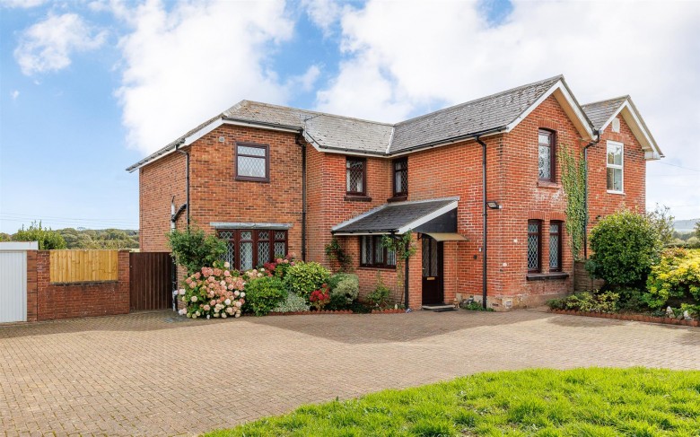 Click the photo for more details of Newchurch, Isle of Wight