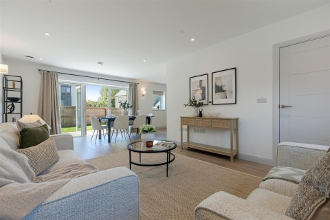 Click the photo for more details of Ipplepen, Devon