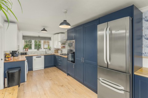 Click the photo for more details of Nickling Road, Banbury