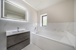 Images for Broadstone Lane, Hardington Mandeville, Yeovil