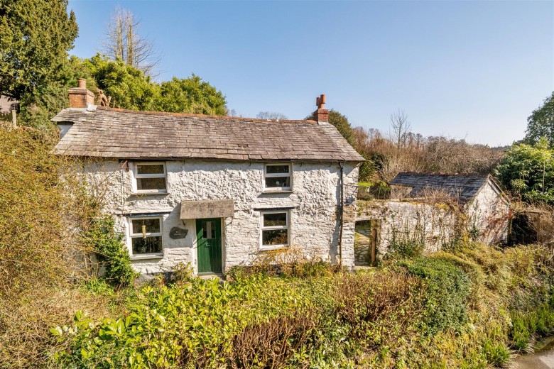 Click the photo for more details of Burlawn, Wadebridge