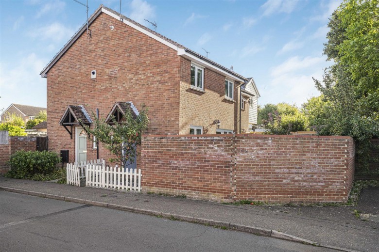 Click the photo for more details of Goddard Way, Saffron Walden