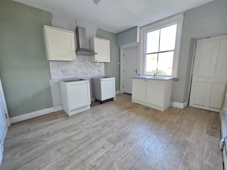 Images for Main Street, Hackthorn, Lincoln