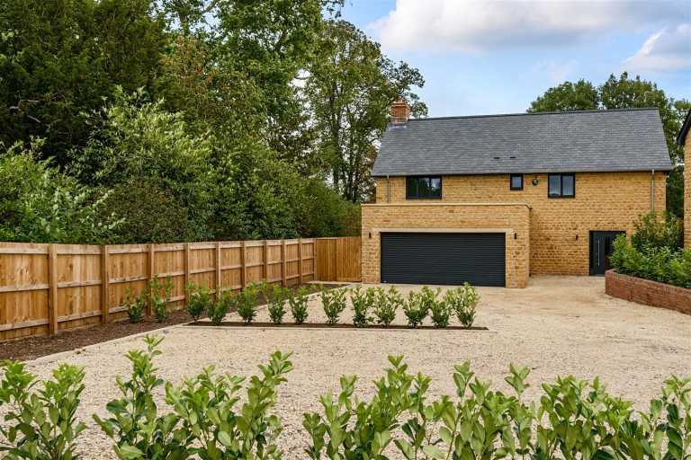 Images for Broadstone Lane, Hardington Mandeville, Yeovil