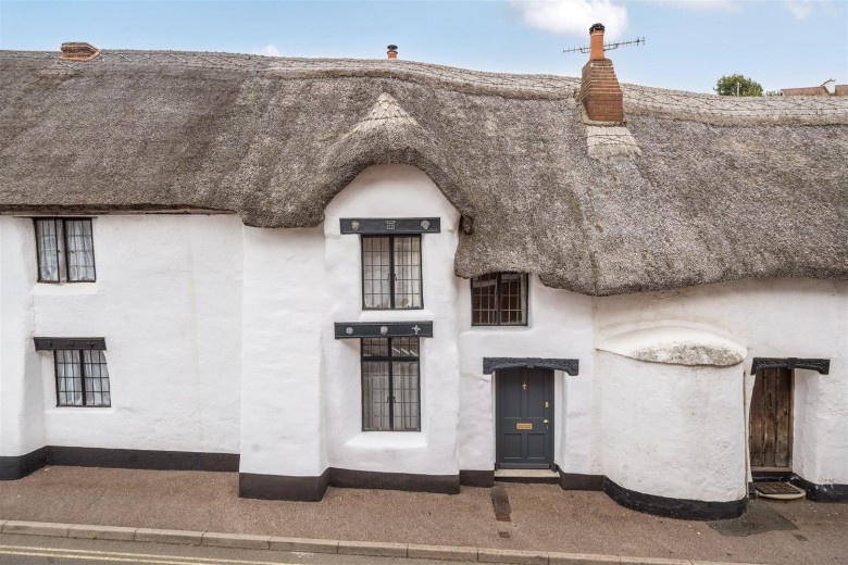 Click the photo for more details of 3 Exeter Road, Dawlish