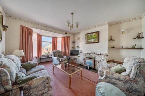 Click the photo for more details of Browning Road, Rugby, CV21