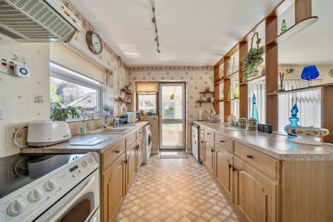 Click the photo for more details of Browning Road, Rugby, CV21