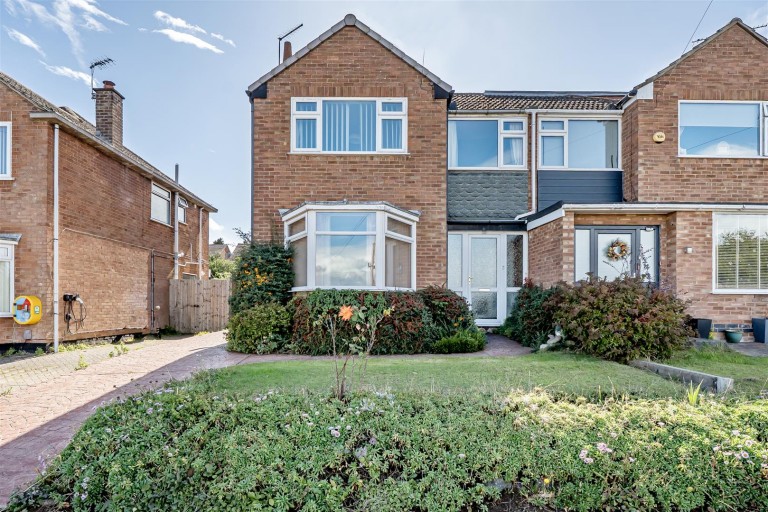 Images for Browning Road, Rugby, CV21