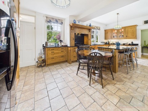 Click the photo for more details of Knighton Grange Road, Oadby, Leicestershire