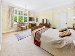 Images for Knighton Grange Road, Oadby, Leicestershire