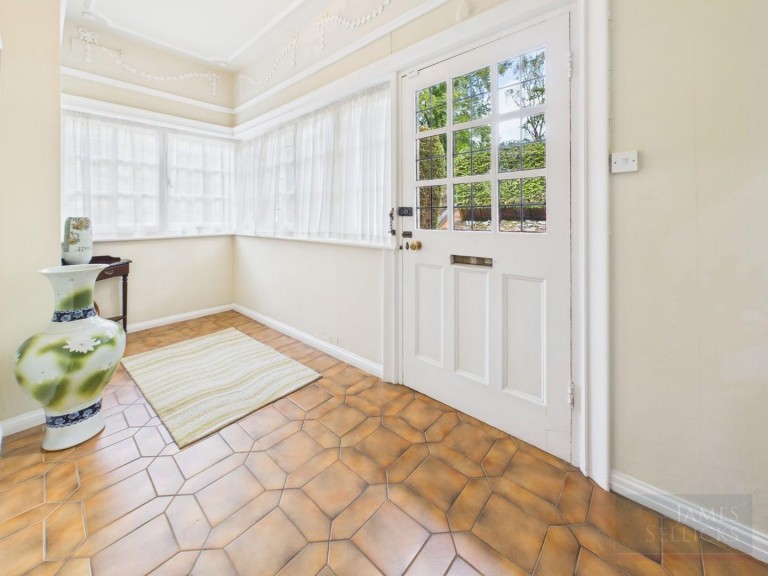Images for Knighton Grange Road, Oadby, Leicestershire