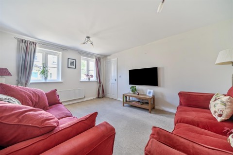 Click the photo for more details of Yealmpton, Plymouth