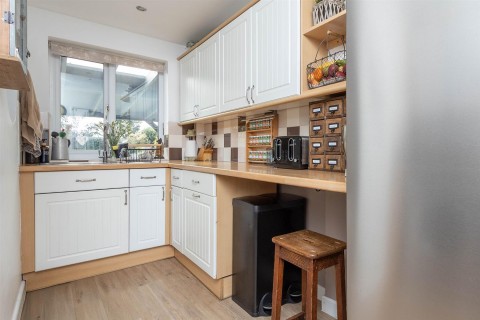 Click the photo for more details of Lutterworth Road, Burbage, Hinckley, LE10