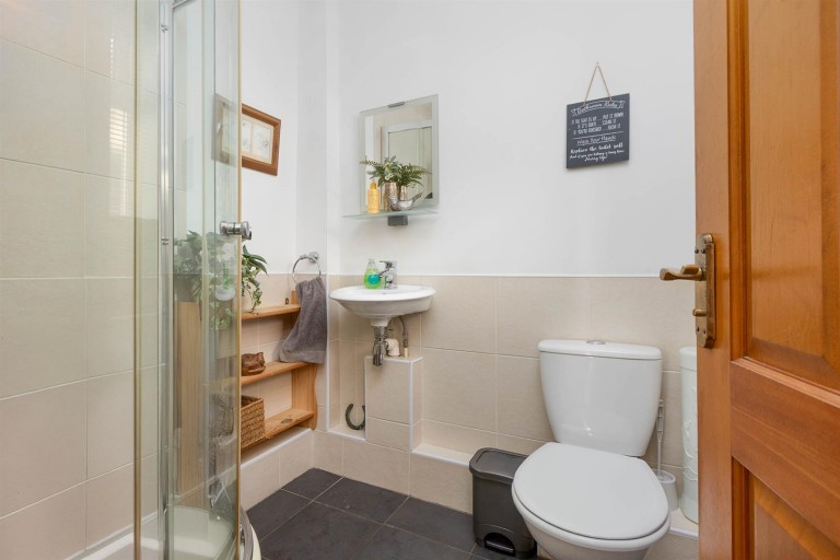 Images for Lutterworth Road, Burbage, Hinckley, LE10