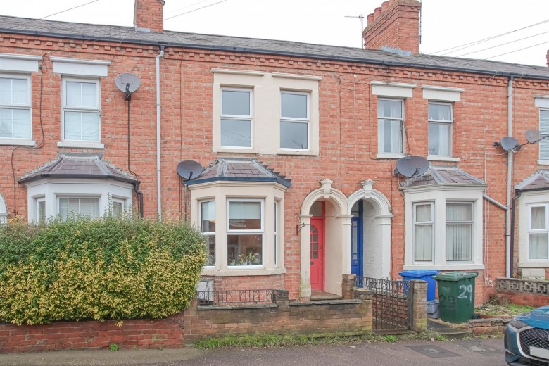Click the photo for more details of Queens Road, Banbury