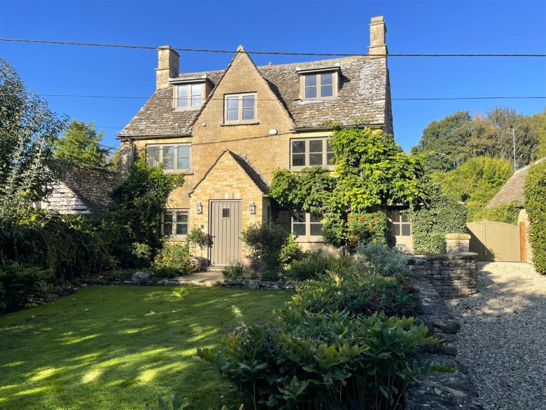 Click the photo for more details of Taynton, Oxfordshire