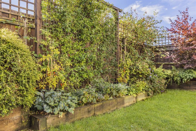 Images for Long Row Close, Saffron Walden